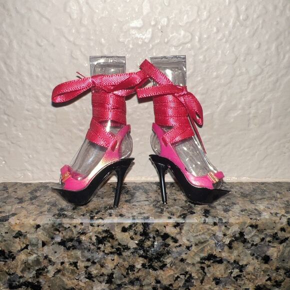 Rainbow High Doll Shoes Lot Of 5 Ice Skate Boots High Tops Monroe Satin Heels - Picture 11 of 12